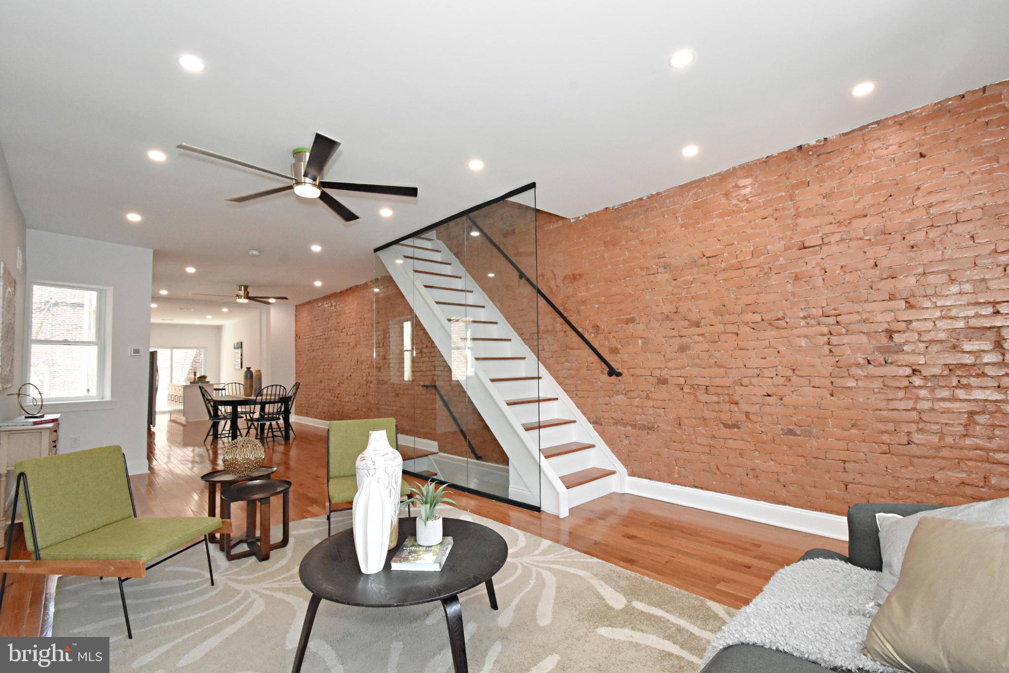 Philadelphia, PA 19134,2565 E ONTARIO ST