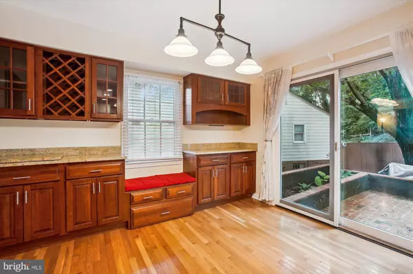 Alexandria, VA 22306,6808 STONEYBROOKE LN