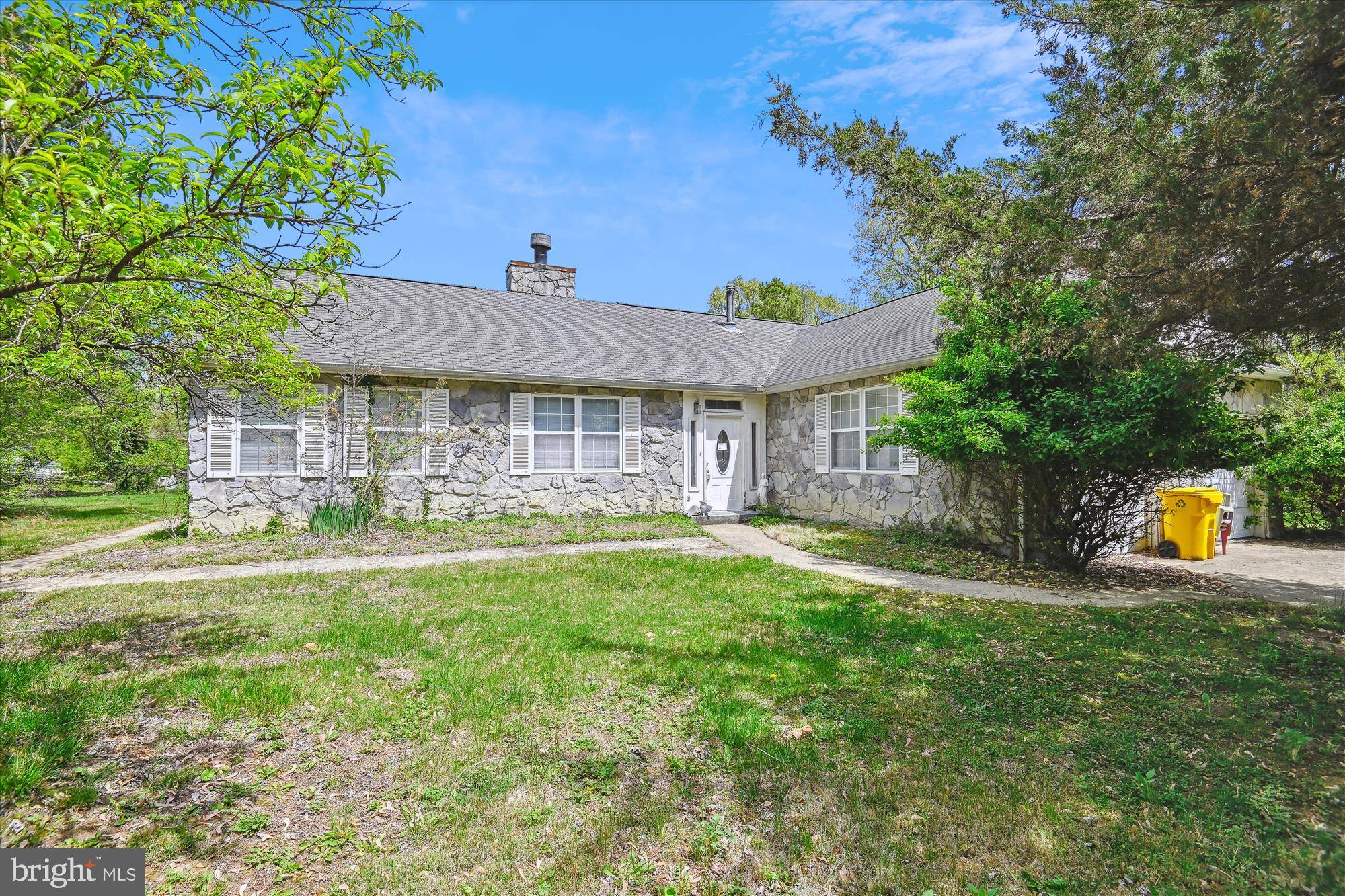 1114 CHERRY POINT RD, West River, MD 20778