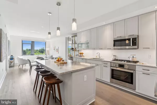 Bethesda, MD 20814,4960 FAIRMONT AVE #706