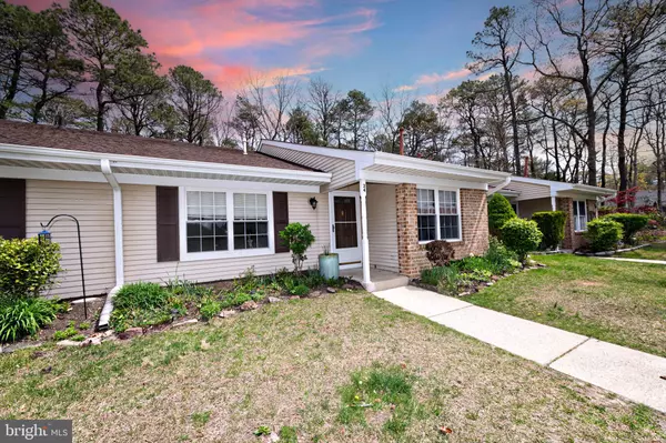 24 CLUB PL,  Galloway,  NJ 08205