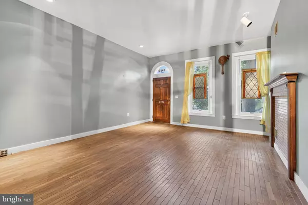 Lancaster, PA 17603,409 LANCASTER AVE