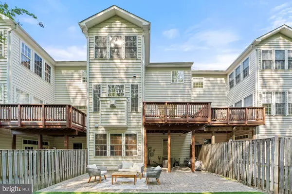 Vienna, VA 22181,2791 MARYWOOD OAKS LN