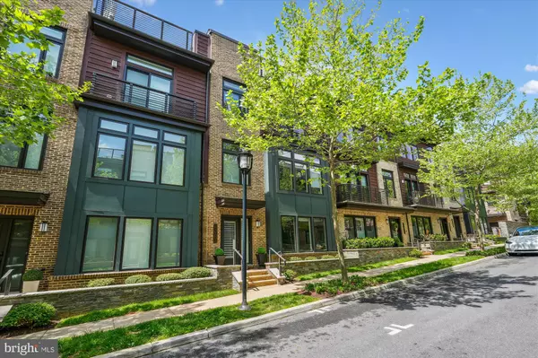 Bethesda, MD 20814,10010 LAUREATE WAY
