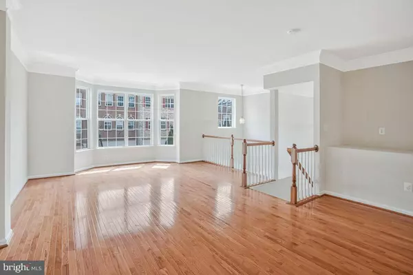 Manassas Park, VA 20111,9786 CORBETT PL
