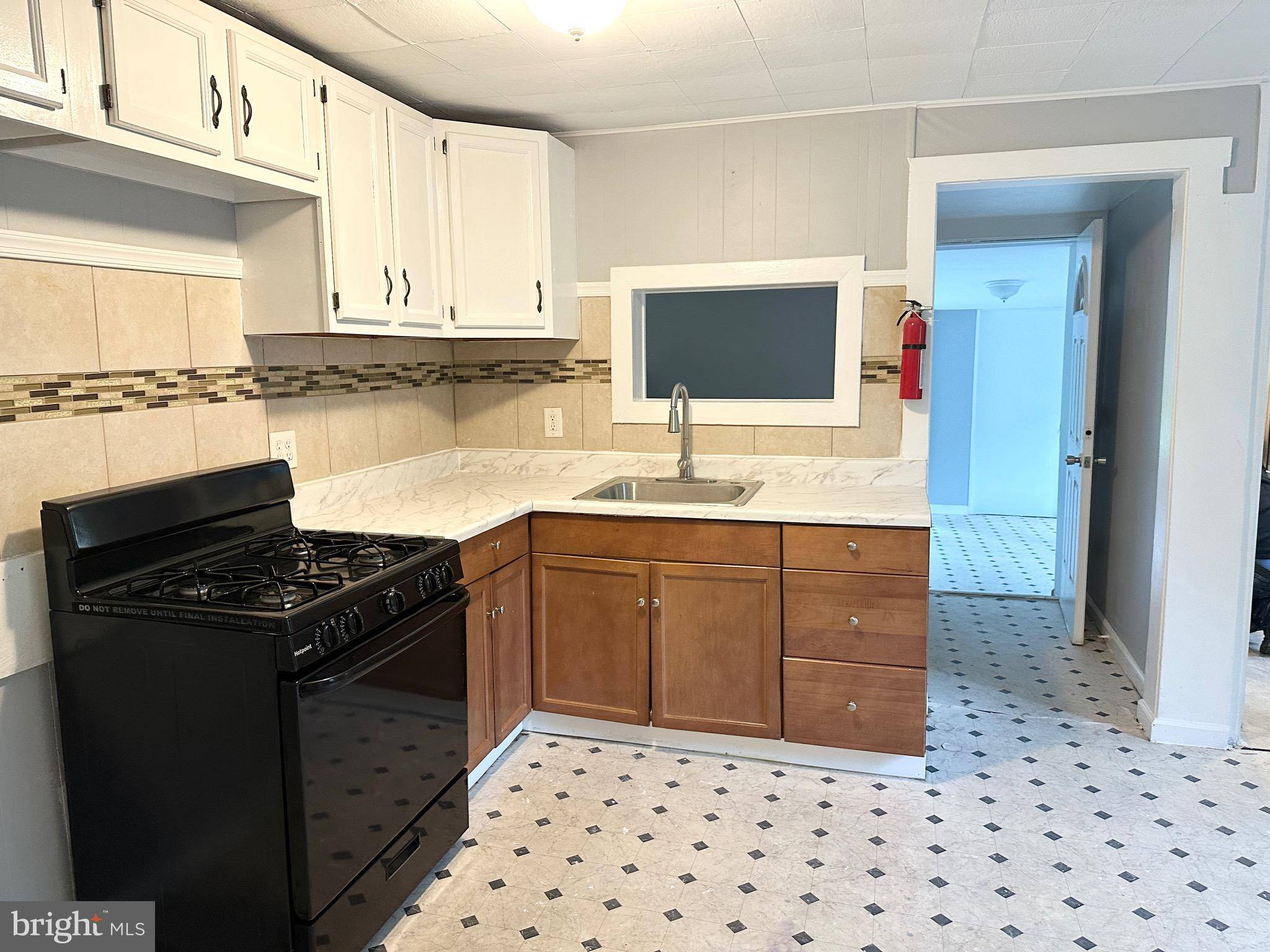 Glassboro, NJ 08028,35-37 S ACADEMY ST