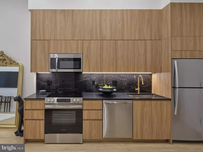 1001 S BROAD ST #3 BR M, Philadelphia, PA 19147