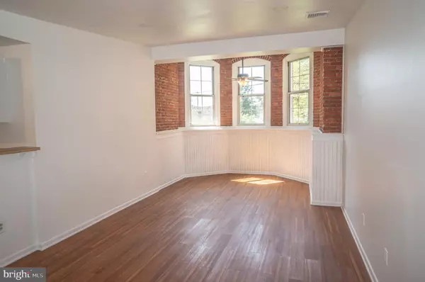 Lancaster, PA 17603,917 COLUMBIA AVE #413