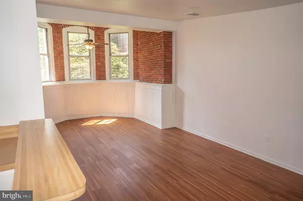 Lancaster, PA 17603,917 COLUMBIA AVE #413