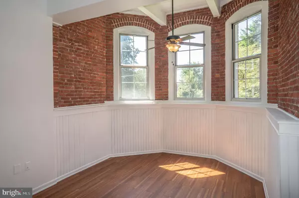 Lancaster, PA 17603,917 COLUMBIA AVE #413