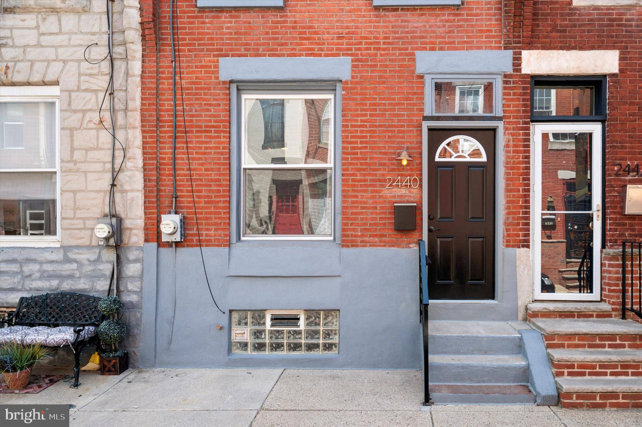 Philadelphia, PA 19146,2440 MONTROSE ST