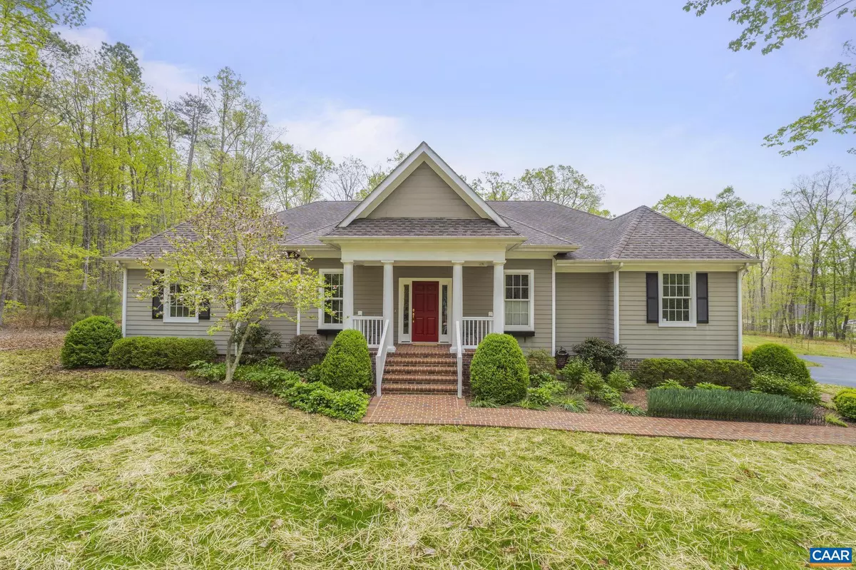 Troy, VA 22974,451 WALNUT VIEW DR