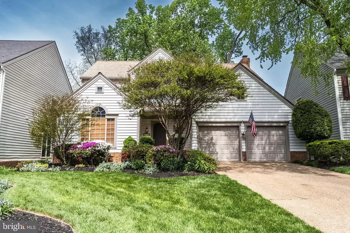 Vienna, VA 22181,9720 HIDDEN VALLEY RD