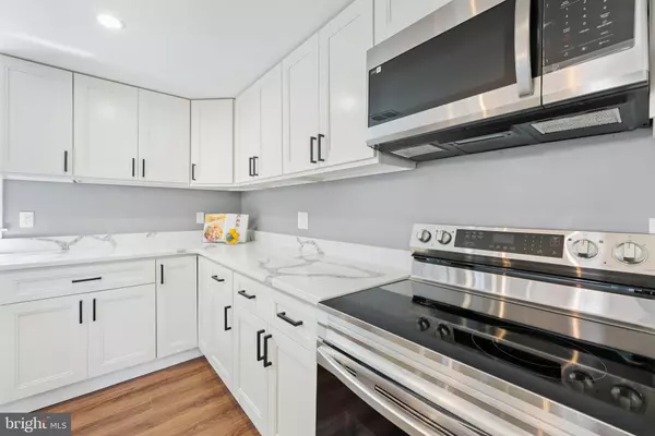 Glen Mills, PA 19342,11 HELLUVA HILL LN