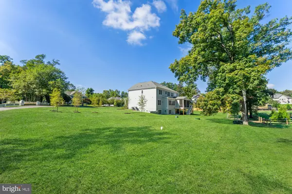 Fairfax, VA 22033,11632 PINE TREE DR