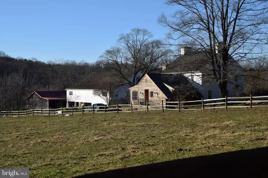 2738 BRYSON RD, Cochranville, PA 19330