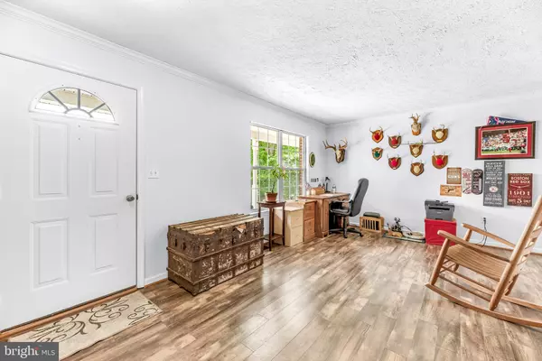 La Plata, MD 20646,7870 LAKES END CT
