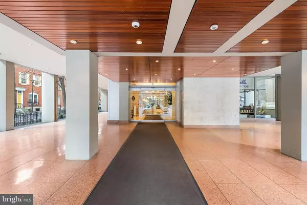 Philadelphia, PA 19103,226-30 W RITTENHOUSE SQ #2303