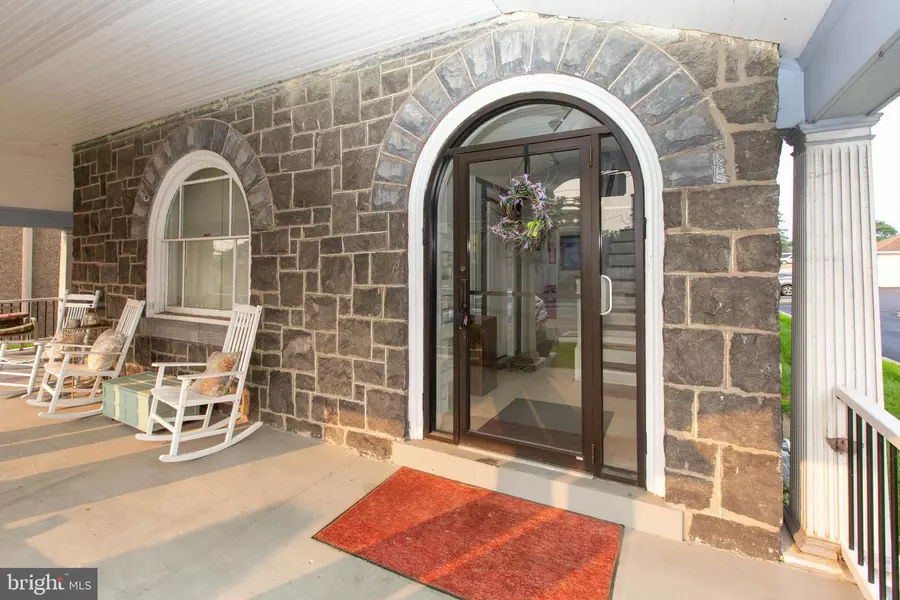 334-1-F E MAIN ST #1F, Collegeville, PA 19426