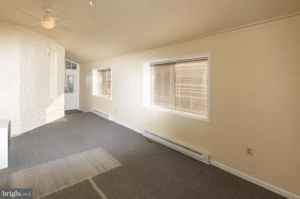 Collegeville, PA 19426,334-1R E MAIN ST