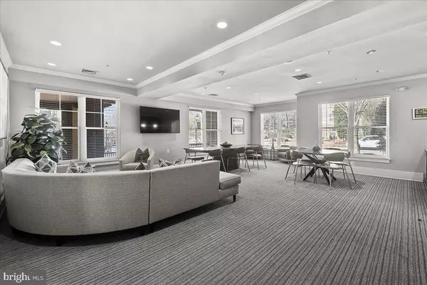 North Bethesda, MD 20852,11800 OLD GEORGETOWN #1204