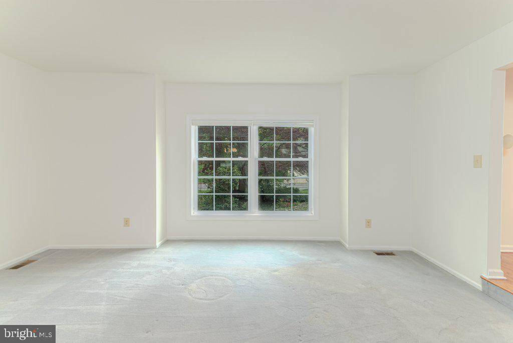 Cherry Hill, NJ 08003,7 TEAK CT