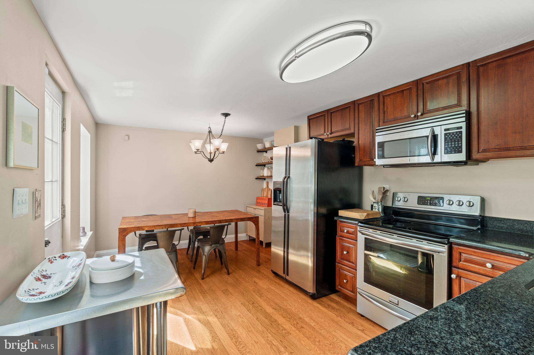 Philadelphia, PA 19123,1012 N LEITHGOW ST