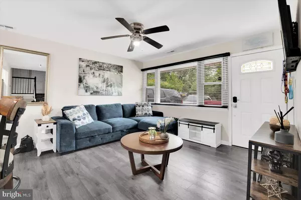 Triangle, VA 22172,18907 BARNETTE CIR