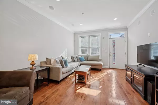 Philadelphia, PA 19125,2131 E TUCKER ST