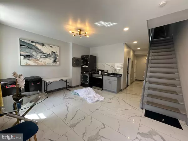 Philadelphia, PA 19123,620 N 10TH ST