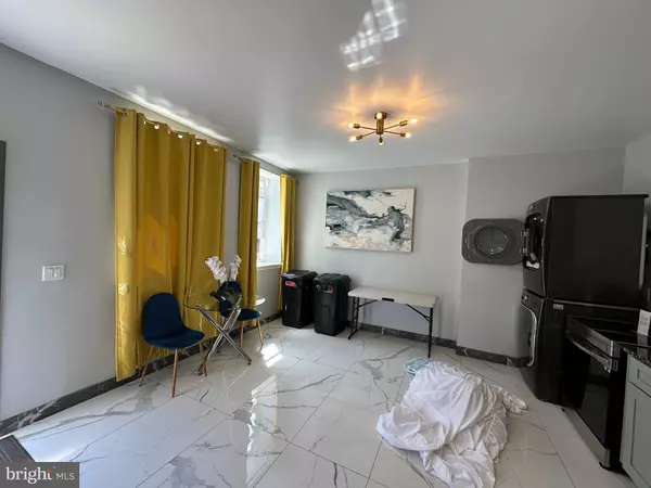 Philadelphia, PA 19123,620 N 10TH ST