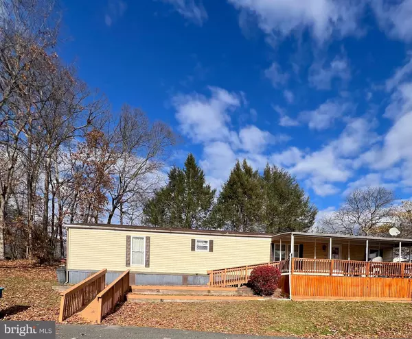 Green Lane, PA 18054,808 HOLLY DR