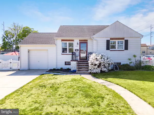 Bellmawr, NJ 08031,102 S LOWELL AVE