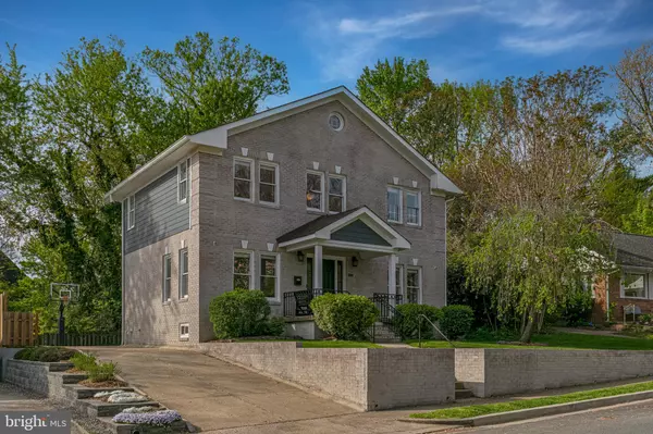 Arlington, VA 22205,5204 20TH ST N