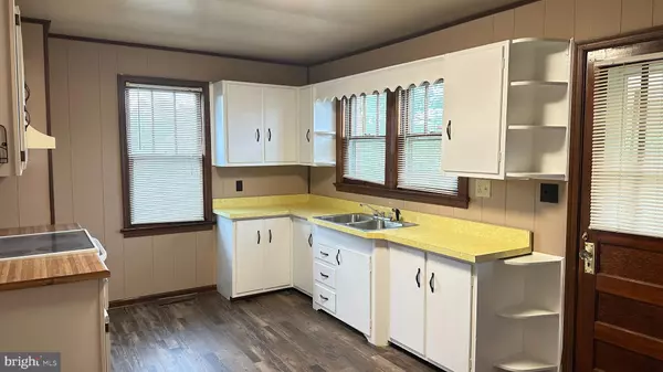 Fredericksburg, VA 22405,11 STRAWBERRY LN