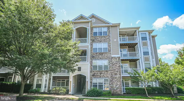 512 SUNSET VIEW TER SE #302, Leesburg, VA 20175