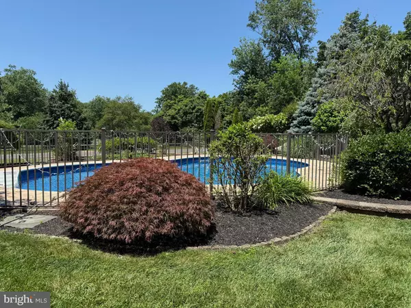 Newtown, PA 18940,83 WINDING LN