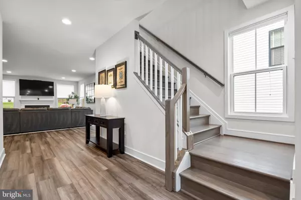 Broadlands, VA 20148,21340 RAINIER LN