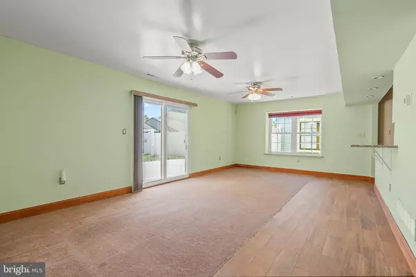 Sicklerville, NJ 08081,64 HAMPTON GATE DR