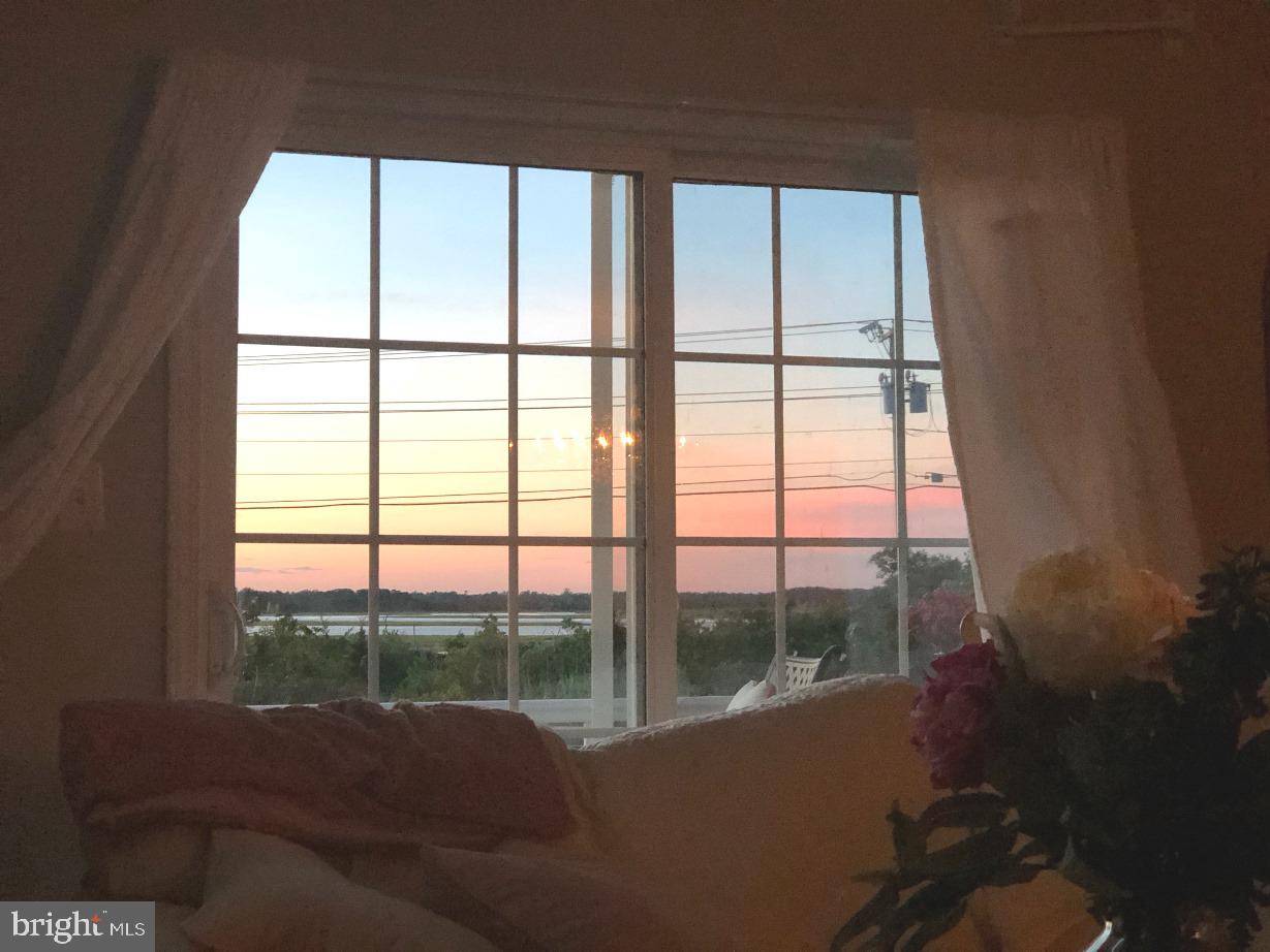 Somers Point, NJ 08244,17 BAYSIDE DR