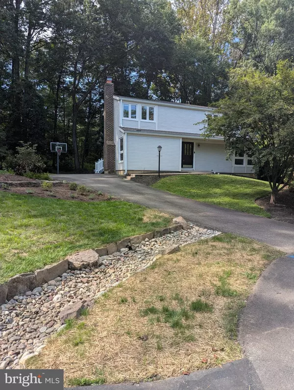 11234 HUNTING HORN LN, Reston, VA 20191