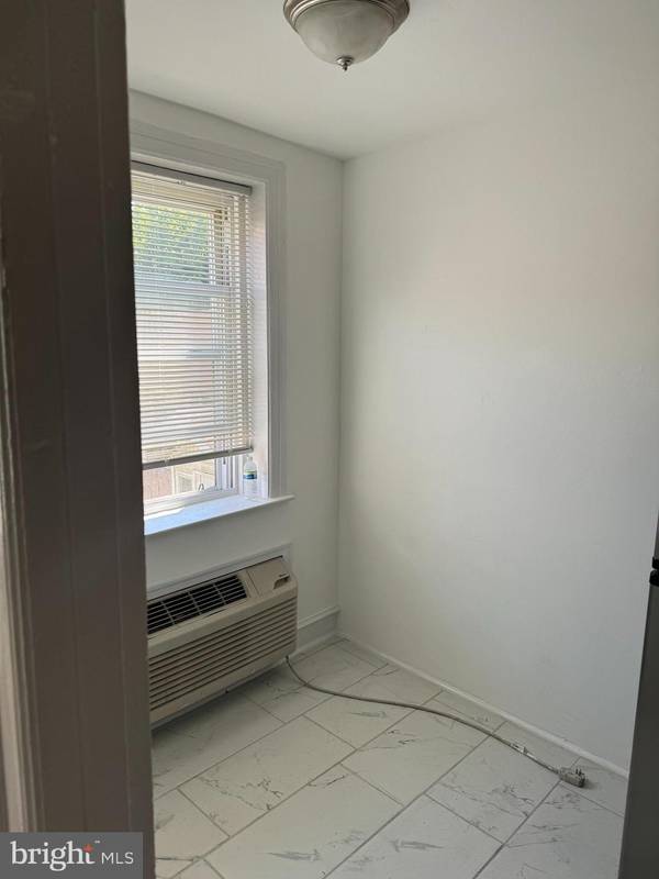 Philadelphia, PA 19143,6024-28 LARCHWOOD AVE