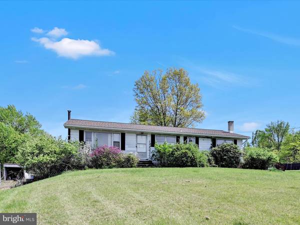 2430 NEW HANOVER SQUARE RD, Gilbertsville, PA 19525