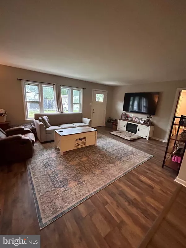 Colonial Beach, VA 22443,187 BROOKS DR