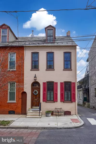 227 N MULBERRY ST, Lancaster, PA 17603