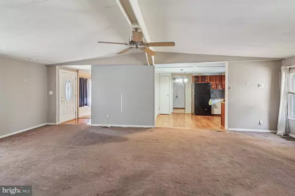 Sicklerville, NJ 08081,64 SKYLINE DR