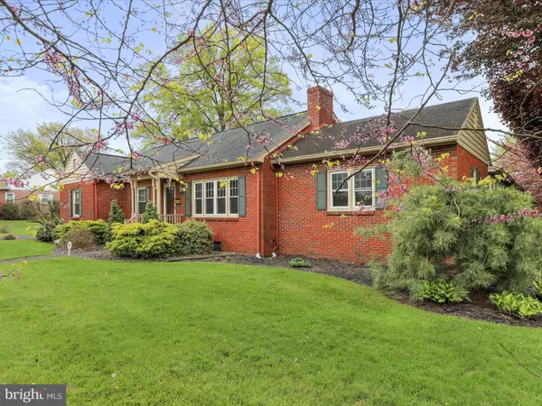 Greencastle, PA 17225,128 ORCHARD CIRCLE