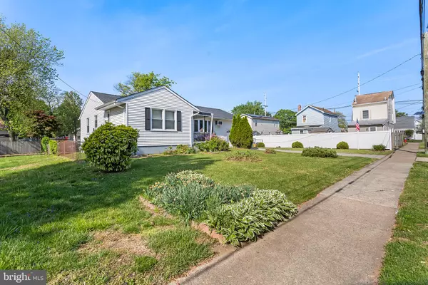 Hamilton, NJ 08610,21 BERG AVE