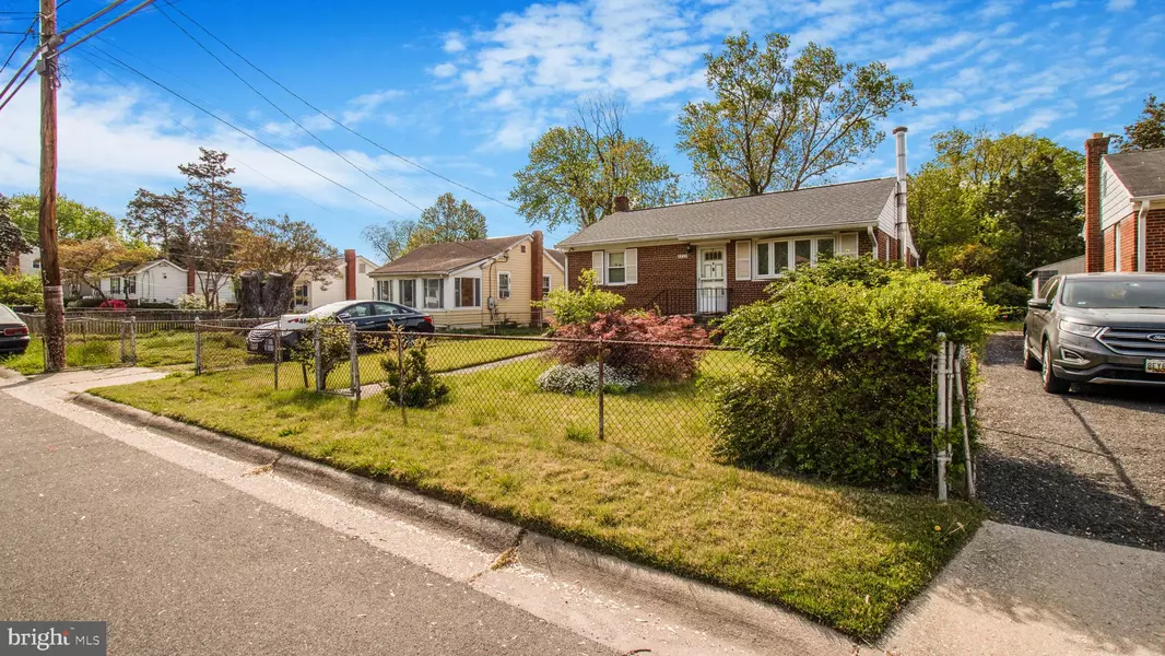 4649 LACY AVE, Suitland, MD 20746