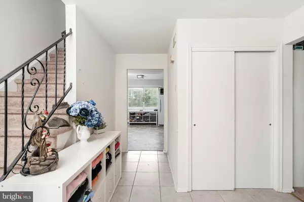 Hamilton, NJ 08619,411 FLOCK RD